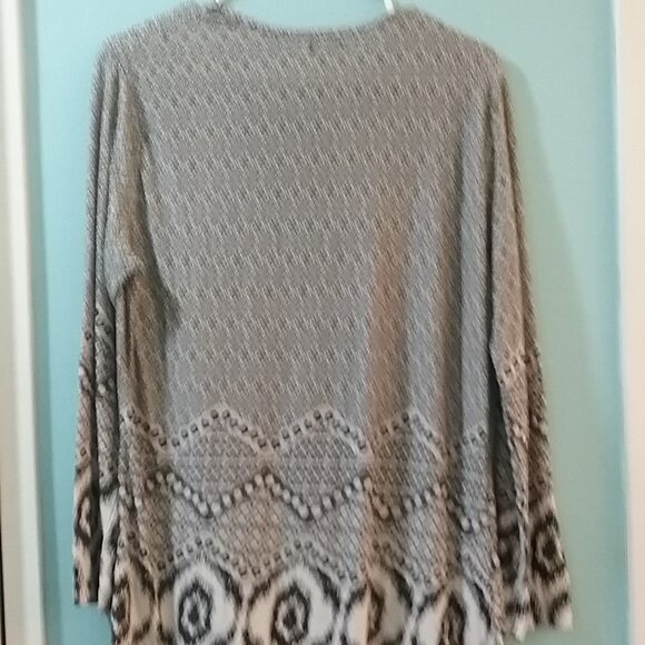 Tromel 1x Black And White Long Sleeved Top With Black Inset - Picture 2 of 4